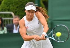 Zeynep Sönmez, Wimbledon'dan çiftlerde de elendi