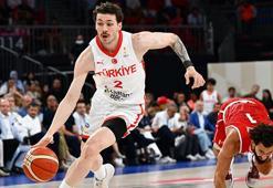 Milli basketbolcu Şehmus Hazer resmen Galatasaray'da