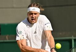 Alexander Zverev Wimbledon'da yarı finale yükseldi