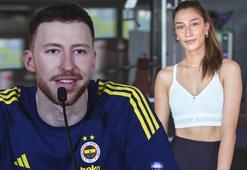 Fenerbahçeli aşıklar sobelendi! Hande Baladın ve Onuralp Bitim'den birlikte ilk görüntü