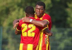 Göztepe'de Armstrong yıldızlaştı!