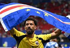 Vozinha, Colo-Colo ile anlaşmak için Şili'ye geldi