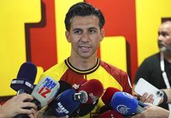 Futbolculuk kariyerini sonlandıran İsmail Köybaşı’ndan teşekkür mesajı