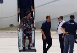 Ronaldinho 11 yıl sonra futbola geri döndü: İşte yeni takımı