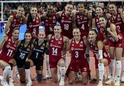 A Milli Kadın Voleybol Takımı'mızda Letonya galibiyeti mutluluğu