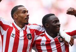 Sunderland, Fulham'ı tek golle mağlup etti! Premier Lig'deki ilk galibiyetini aldı