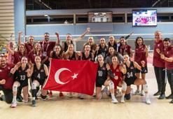 Şampiyon Sultanlar yurda döndü 'Bu madalya hepimizin gururu'