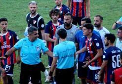 Düzcespor-Beykoz Anadolu maçı tatil edildi! Hakeme yabancı cisim atıldı