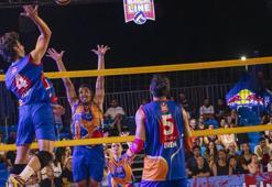 Red Bull Back Line ile voleybol heyecanı kumsala taşınıyor