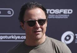 Eski Formula 1 pilotu Felipe Massa, İstanbul Park'ta hayranlarıyla bir araya geldi