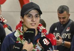 2026 Avrupa Boks Şampiyonası'nda 10 madalya kazanan milli boksörler yurda döndü