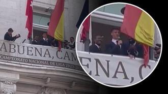 Şampiyon Real Madrid'de Arda güler balkondan taraftarı selamladı!