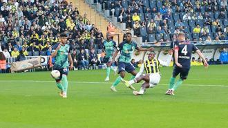 Fenerbahçe 2-0 Kayserispor ilk yarı sonucu