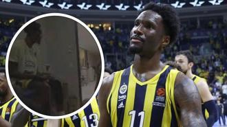 Nigel Hayes-Davis, 3 yıl daha Fenerbahçe Beko'da