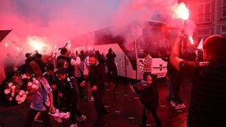 Beşiktaş kafilesine Hollanda'da coşkulu karşılama