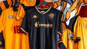 Hull City'den 120'inci yıldönümünü özel forma