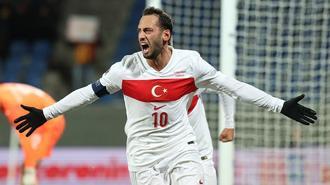 Hakan Çalhanoğlu: Milletimizi gururlandırmak istiyoruz