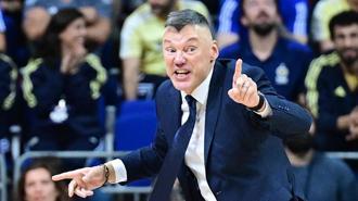 Fenerbahçe Beko Başantrenörü Sarunas Jasikevicius: Çocukça top kayıpları yaptık