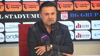 Bülent Uygun, ''İstifa etmekten vazgeçtim" dedi, dua okuyup salonu terk etti