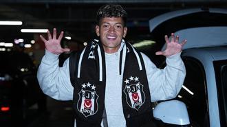 Beşiktaş'ın yeni transferi Elan Ricardo 77 numaralı formanın sırrını açıkladı