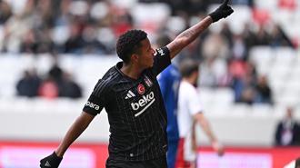 Beşiktaş'ta Arroyo siftahı yaptı! İlk golü Antalyaspor'a