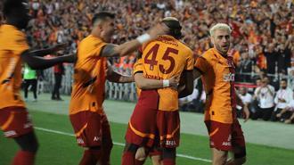 Galatasaray - Trabzonspor maçı (VİDEO)
