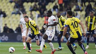 Fenerbahçe 1-0 Eyüpspor (İlk yarı sonucu)