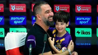 Arda Turan'ın oğlu Hamza'dan Emre Belözoğlu'na gönderme