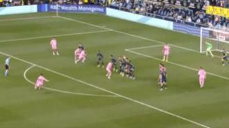 Messi, MLS'i sallama devam ediyor! Frikikten harika gol