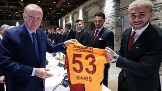 Cumhurbaşkanı Erdoğan, Galatasaray heyetini kabul etti