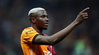 Osimhen Galatasaray'da kalıyor mu? Hatipoğlu yanıtladı...
