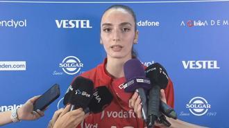 Berka Buse Özden: Bu seyirci karşısında mağlup olduğumuz için üzgünüz