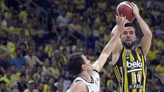 Melih Mahmutoğlu: Fenerbahçe her zaman ilkleri başarır