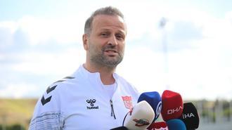 Sivasspor'da Osman Zeki Korkmaz: Sivasspor'u layık olduğu konuma getireceğiz