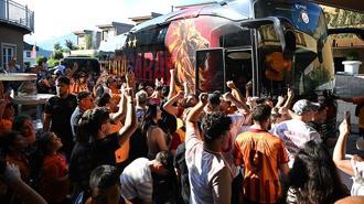 Galatasaray kafilesine Avusturya'da coşkulu karşılama