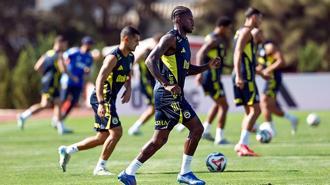 Fenerbahçe, yeni sezon hazırlıklarına Portekiz'de devam etti