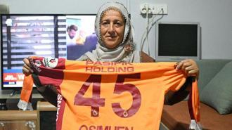 Osimhen'e bebek örmesiyle tanınan Neslihan Demir, transferin mutluluğunu yaşıyor