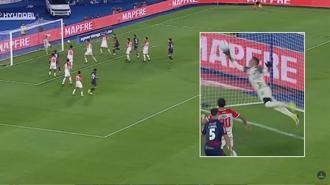 Kalesinde devleşen Muslera kurtarışıyla takımına galibiyeti getirdi