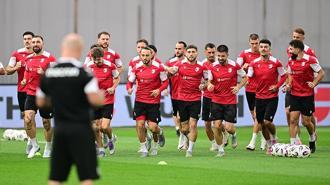 Gürcistan Milli Takımı Türkiye maçı hazırlıklarını tamamladı