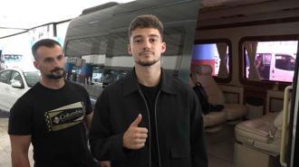 Trabzonspor, yeni transferi Ernest Muçi’yi Trabzon’a getirdi