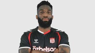 Sivasspor, eski oyuncularından Aaron Appindangoye'yi yeniden kadrosuna kattı