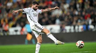 Beşiktaş'ta Rafa Silva resitali! Kayserispor maçında sahneye çıktı!