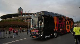 Galatasaray ve Beşiktaş kafileleri derbi için RAMS Park'ta