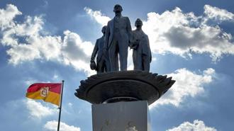Galatasaray'dan anıt açılışı: Gazi Mustafa Kemal Atatürk, Tevfik Fikret ve Ali Sami Yen...