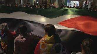 İtalya-İsrail maçı öncesi binlerce kişi İsrail'i protesto etti