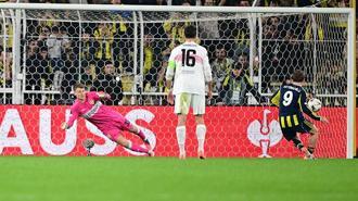 Kerem Aktürkoğlu Stuttgart'a da sihrini yaptı! Avrupa Ligi'nde 3. gol