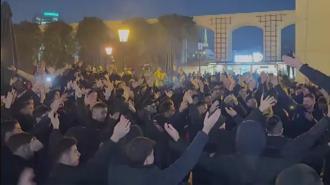 Fenerbahçeli taraftarlar Viktoria Plzen maçını tezahüratlarla bekliyor