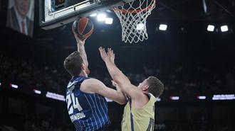 Anadolu Efes - Barcelona maç sonucu 74-73