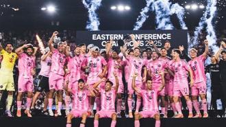 Lionel Mess kupa koleksiyonuna bir yenisini ekledi