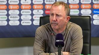 Sergen Yalçın: Kimse sevinmesin, görevi bırakmayacağım